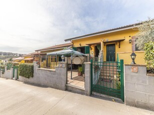 Villa a schiera in vendita a Roma, Villaggio Prenestino