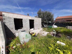 Villa bifamiliare in vendita a Sassari