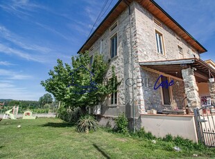 Villa con giardino, Lucca nozzano