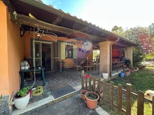 Villa in vendita a Aprilia