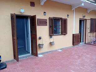 Villa in vendita a Bellinzago Novarese
