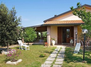 Villa in vendita a Cecina