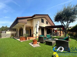 villa in vendita a Colle verde