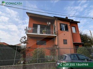 Villa in vendita a Legnano