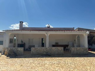 Villa in vendita a Polignano A Mare