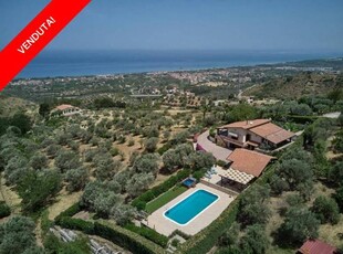 Villa in vendita a Torrenova