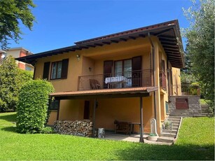 Villa in vendita a Varese