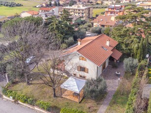 Villa singola in vendita a Roma, Villaggio Prenestino