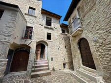 villa indipendente in vendita a Fontecchio
