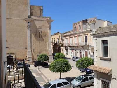 Casa indipendente in vendita a Noto