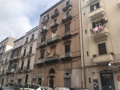 Trilocale in Via Pupino, 81 in zona Borgo a Taranto