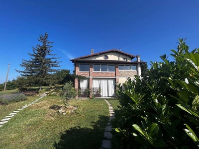 Villa in Via Casone, 3 a Montecalvo Versiggia