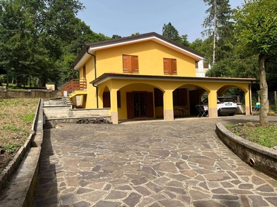 Villa ristrutturata a Bassiano