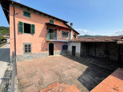 Casa indipendente con terrazzo, Piazza al Serchio gragnana