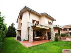 Villa in Via Degli Equi, 1, Civita Castellana (VT)