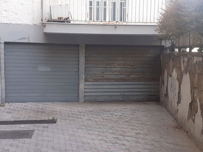 Box/Garage 20mq in vendita a Portici