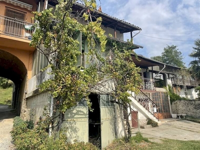 Casa Indipendente in vendita a Bricherasio