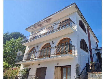 Villa a schiera in Via Angelo Fiore , Palermo (PA)