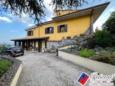 villa in vendita a Marzano Appio