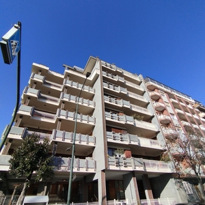 Appartamento in Vendita a Torino, 470'000€, 160 m²