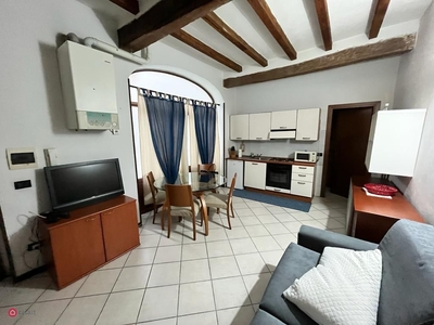 Appartamento in Vendita in Borgo Pietrantonio Bernabei 40 a Parma