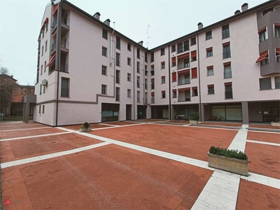 Appartamento in Vendita in Piazza Cacciaguida 3 a Ferrara