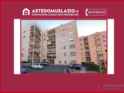 Appartamento in Via Alessandro Pertini, Tarquinia, 5 locali, 1 bagno