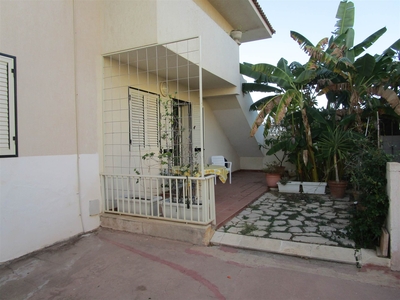 Appartamento indipendente abitabile in zona Marina di Ragusa a Ragusa