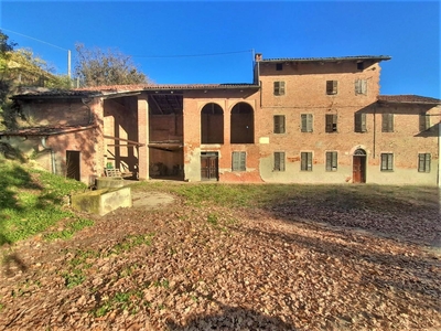 Casa semi indipendente da ristrutturare a San Damiano D'Asti