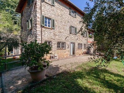 Lussuoso casale in vendita Via per Torre, Lucca, Toscana