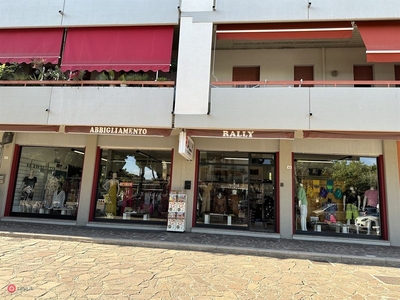 Negozio/Locale commerciale in Vendita in Via di Roma 85 a Ravenna