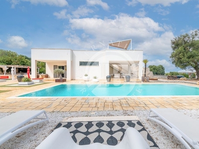 Prestigiosa villa di 160 mq in vendita, Brindisi, Puglia