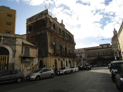 Trilocale in zona Piazza Dante a Catania