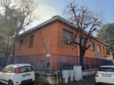 Vendita Stabile - Palazzo Via Sansovino, Torino