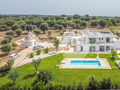 Prestigiosa villa di 250 mq in vendita Ostuni, Brindisi, Puglia