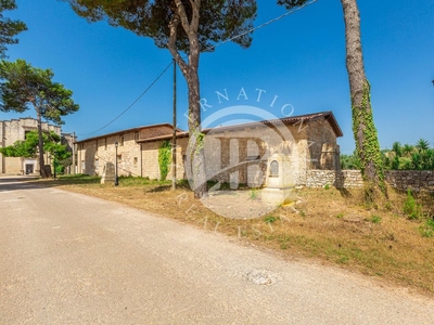 Villa di 559 mq in vendita Lecce, Puglia