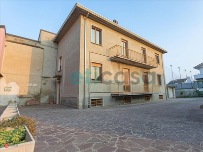 Villa in Vendita in Via Emilia Pavese 228 a Piacenza