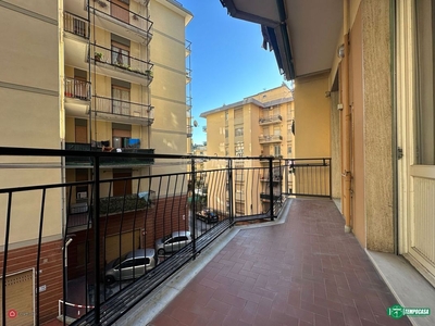 Appartamento in Vendita in Via Emanuele Canesi 56 a Genova