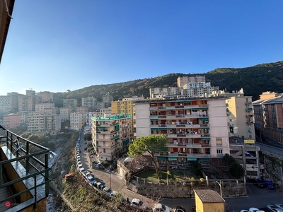 Appartamento in Vendita in Via Giulio Tanini 3 a Genova