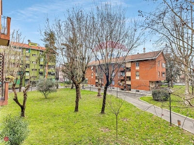 Appartamento in Vendita in Via Val di Bondo 9 a Milano