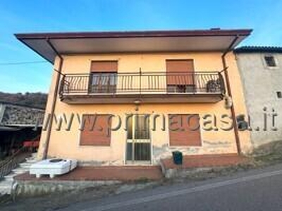 Casa indipendente in vendita a Montecchia Di Crosara