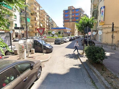 Negozio/Locale commerciale in Affitto in Via Gelsi Rossi 79 a Salerno