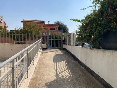 Trilocale in Vendita a Roma, 169'000€, 75 m²