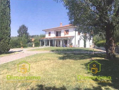 Villa in LOCALITA' CERRETO VIA DI CANTAGALLO 264/A2, Prato, 8 locali