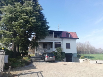 Villa unifamiliare in vendita a Limido Comasco