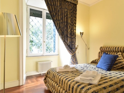 Bella camera in appartamento con 3 camere da letto a Flaminio, Roma