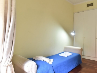 Bella camera in appartamento con 3 camere da letto a Flaminio, Roma