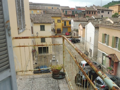 Casa semi indipendente in vendita a San Severino Marche Macerata Centro Storico