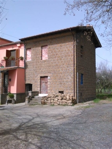 Rustico casale in vendita a Vetralla Viterbo