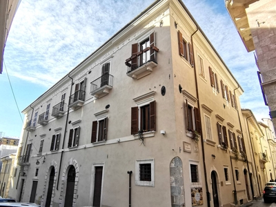 Ufficio in vendita, L'Aquila centro storico